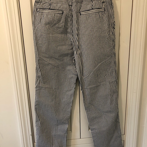 Lands’ End boys Seersucker Pants - Picture 4 of 5